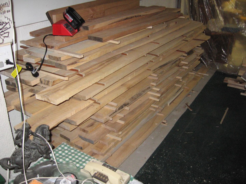 Maple Table Walnut Inlay